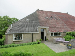 Гостиница Modern Farmhouse in Molkwerum near the Lake  Молькверум